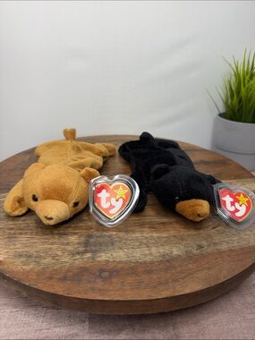 Set of 2 - Ty Beanie babies (Cubbie & Blackie)